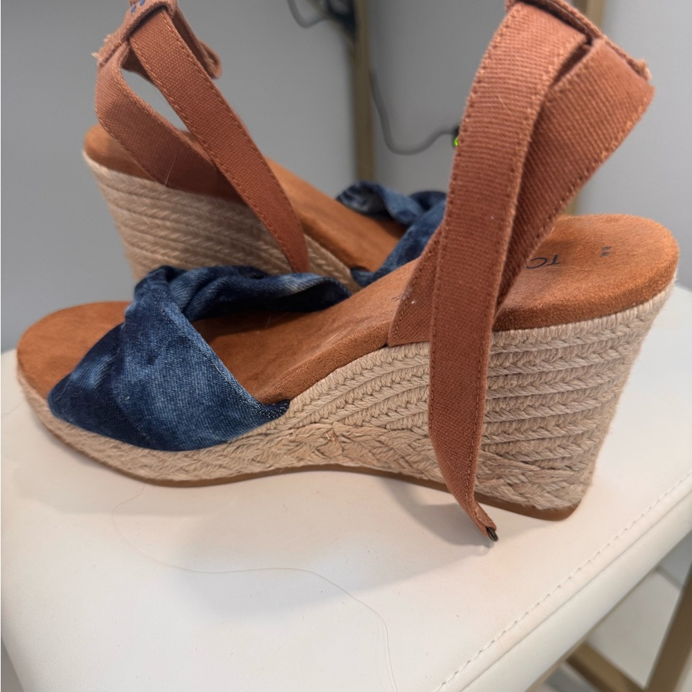 Women's Blue and Tan Wedge Sandals